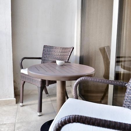 Colosseum Marina Hotel Batumi Ngoại thất bức ảnh