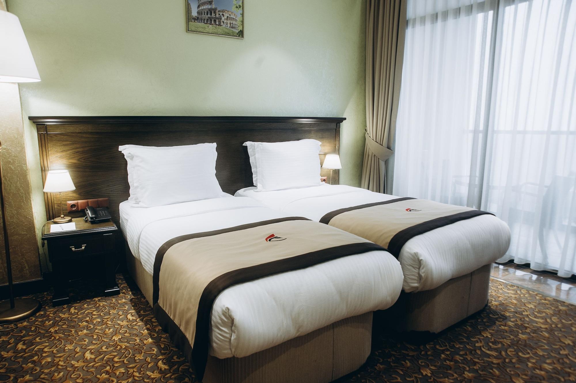 Colosseum Marina Hotel Batumi Ngoại thất bức ảnh