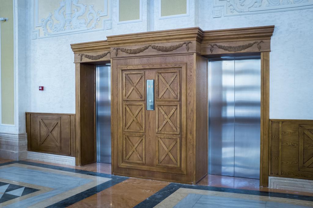 Colosseum Marina Hotel Batumi Ngoại thất bức ảnh